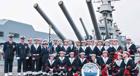 Le Bagad de Lann-Bihoué donnera deux concerts le 13 avril au Grand-Théâtre de Tours. (Photo DR)