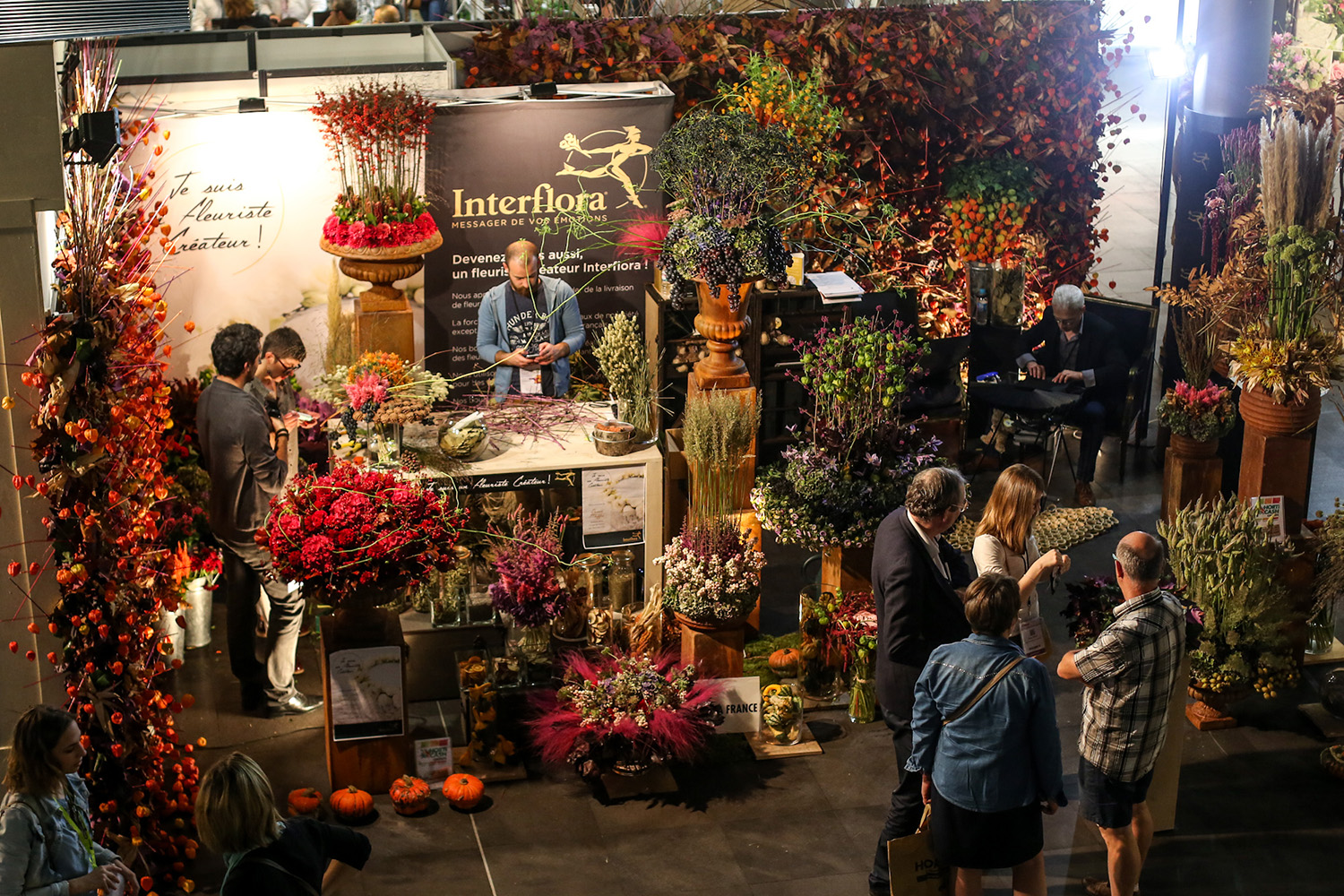Novafleur 2018Avec fleurs et couronne