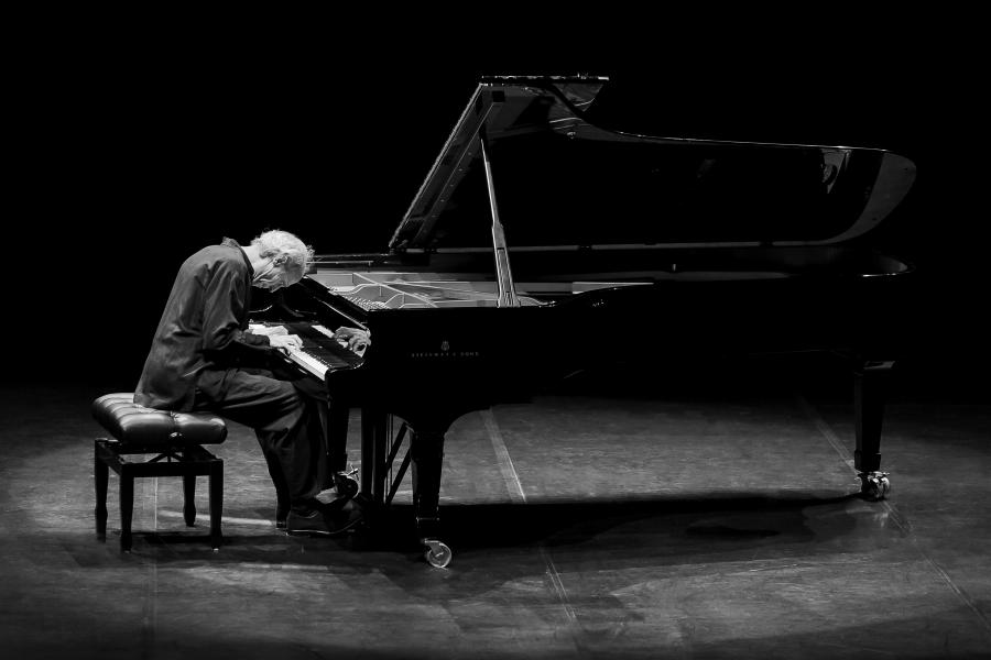 À Malraux, Renaud Arbion mise sur la touche