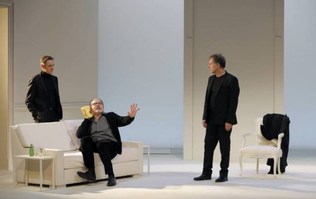 Art de Yasmina RezaVous reprendrez bien un peu de blanc ?