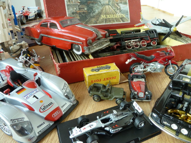 Calendrier Bourse Miniature 2023 Bourse Aux Jouets D'autominiatours Ce Sera En Mars 2022... À Poitiers -  Entrée Du Public