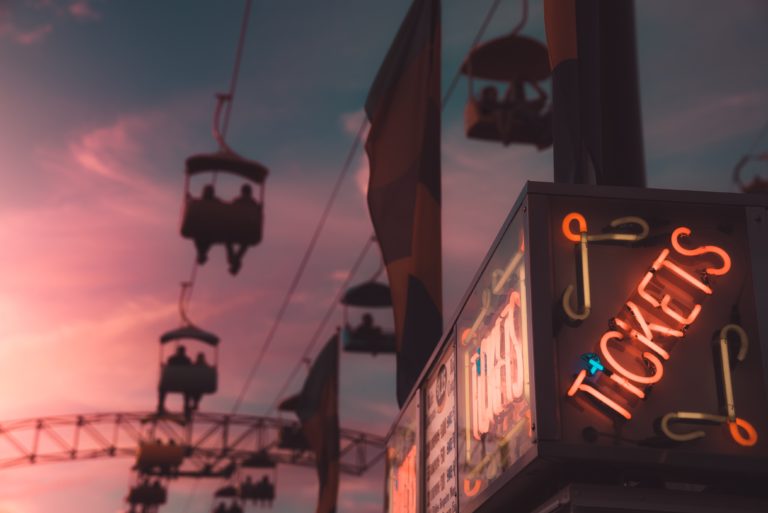 joe-yates-480485-unsplash