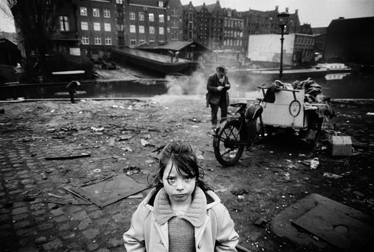 Amsterdam 1966 Koen Wessing © Koen Wessing / Nederlands Fotomuseum, Rotterdam, Pays-Bas