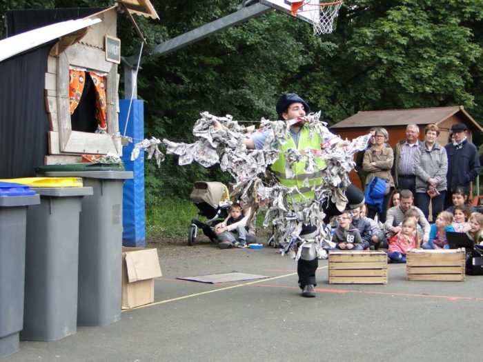 Déchet'Circus (photo Compagnie Fabrika Pulsion)