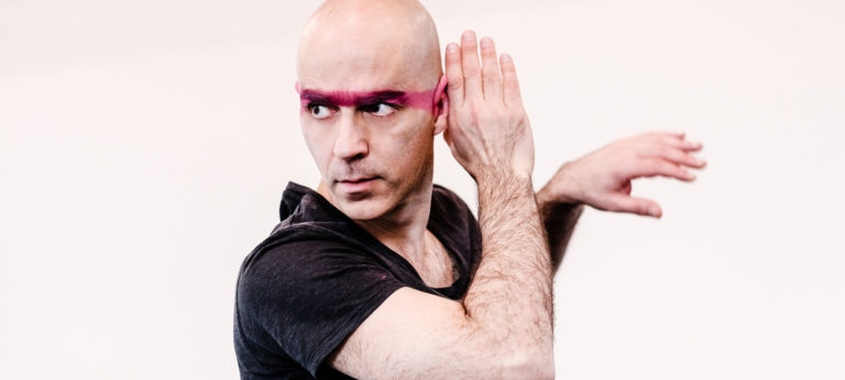 Shlomi Tuizer dans Holy à Tours