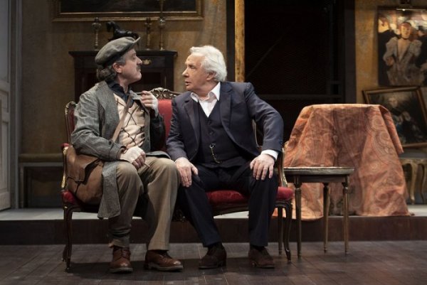 Michel Sardou dans "N'écoutez pas, mesdames". à Tours