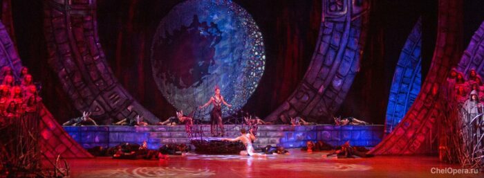 Carmina Burana à Tours (Photo DR Opéra de Chelyabinsk)