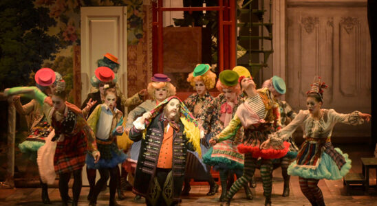 La Vie Parisienne vue par Christian Lacroix à l'Opéra de Tours (Photo Théâtre des Champs Élysées - Vincent Pontet)