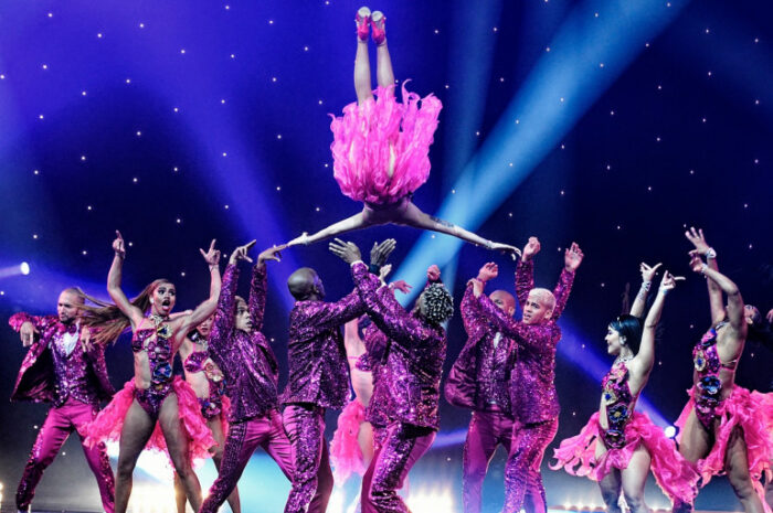 Le plus grand cabaret du monde de Patrick Sébastien en tournée à Tours (Photo DR Gérard Piwtorak)