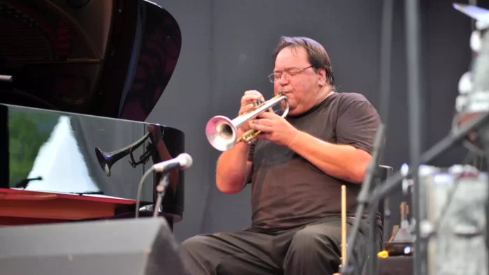 Petit Faucheux de Tours&nbsp;:  Jean-Luc Cappozzo improvise à&nbsp;domicile