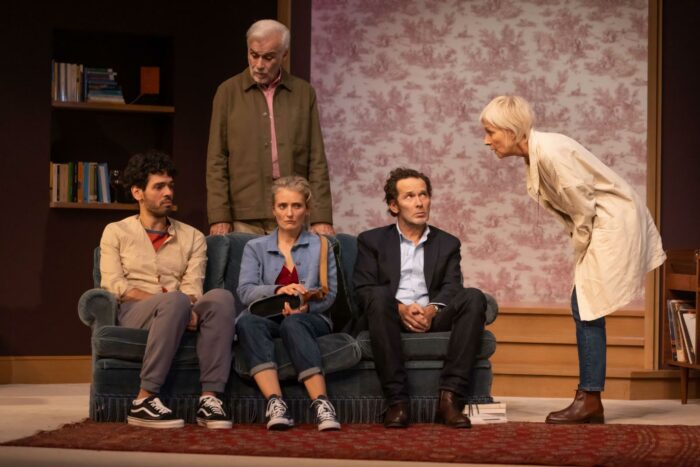 "Chers parents" à l'Espace Malraux de Joué-lès-Tçurs le 4 mai 2023.