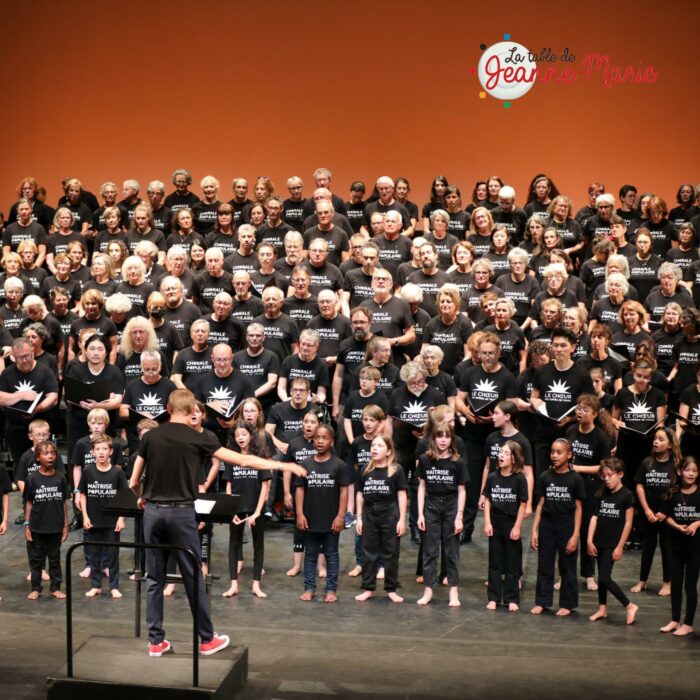 Chœur à cœur à&nbsp;la&nbsp;cathédrale de&nbsp;Tours