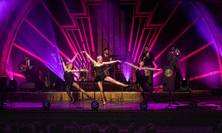 Le Postmodern Jukebox de Scott Bradlee à Tours le 13 octobre 2024.