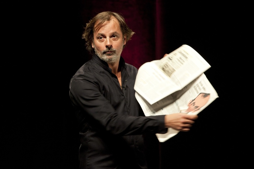 Christophe Alévêque au&nbsp;Bateau Ivre de&nbsp;Tours Un&nbsp;regard noir sur l’actualité