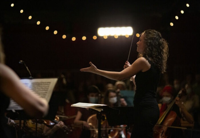 Alizé Lehon en tournée avec l'Orchestre Symphonique de Tours/Centre-Val de Loire. (Photo Mercedes Cosano)
